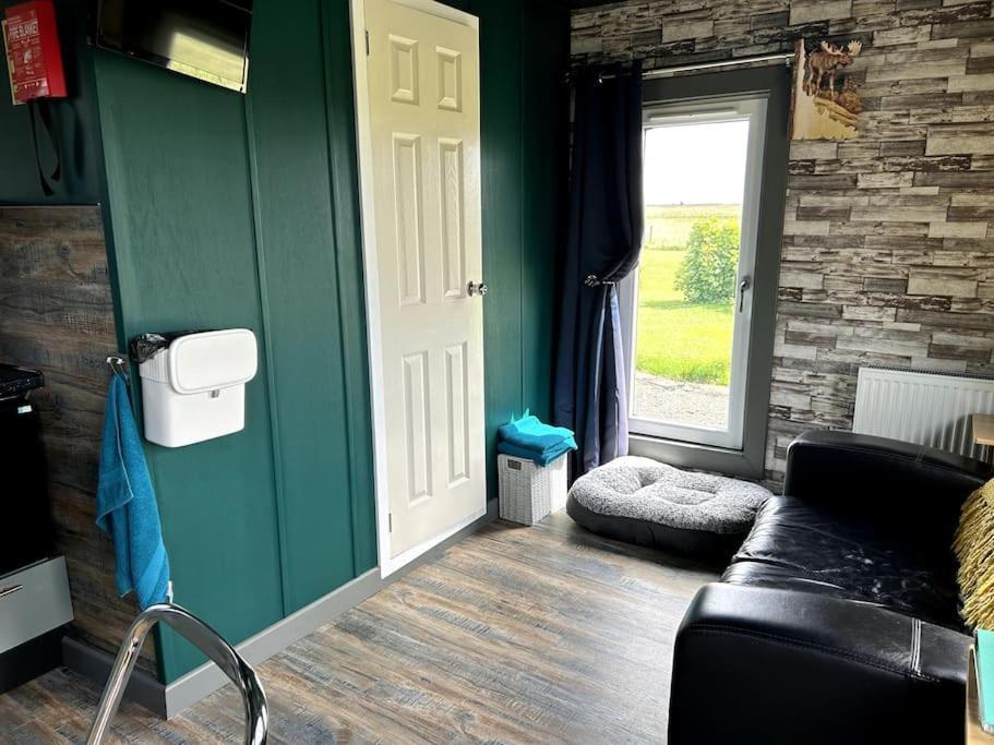 The Potter'S Rest, A Cosy Wee Cabin In The Highlands Watten Экстерьер фото